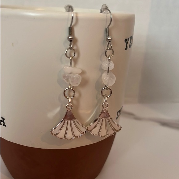 Handmade Elegant Silver and White quarts stone Earrings - Picture 1 of 1